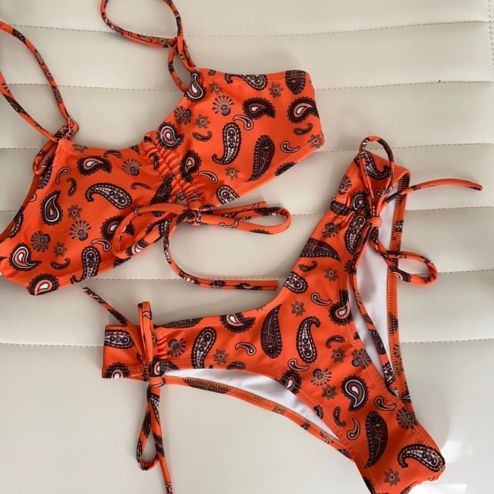 Zahara bikini